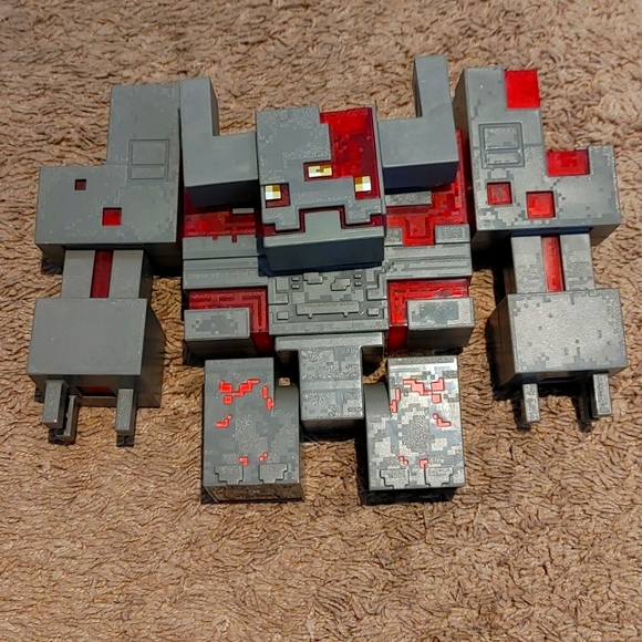 Mattel Toys Minecraft Redstone Monstrosity Poshmark Mattel Toys Minecraft Redstone Monstrosity Poshmark